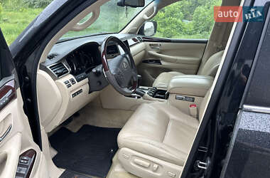 Позашляховик / Кросовер Lexus LX 2012 в 