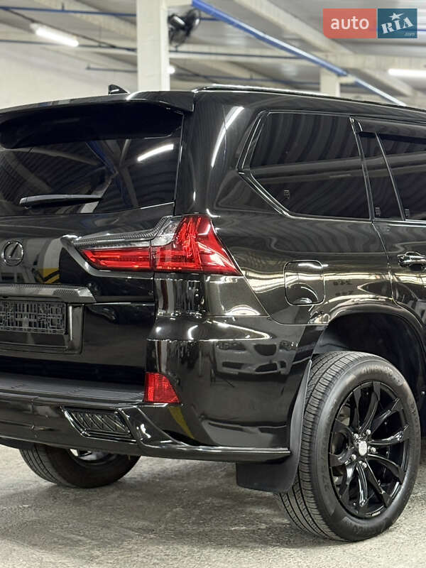 Позашляховик / Кросовер Lexus LX 2015 в Одесі