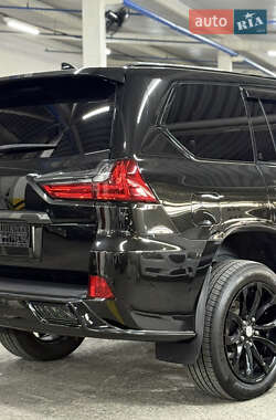Внедорожник / Кроссовер Lexus LX 2015 в 