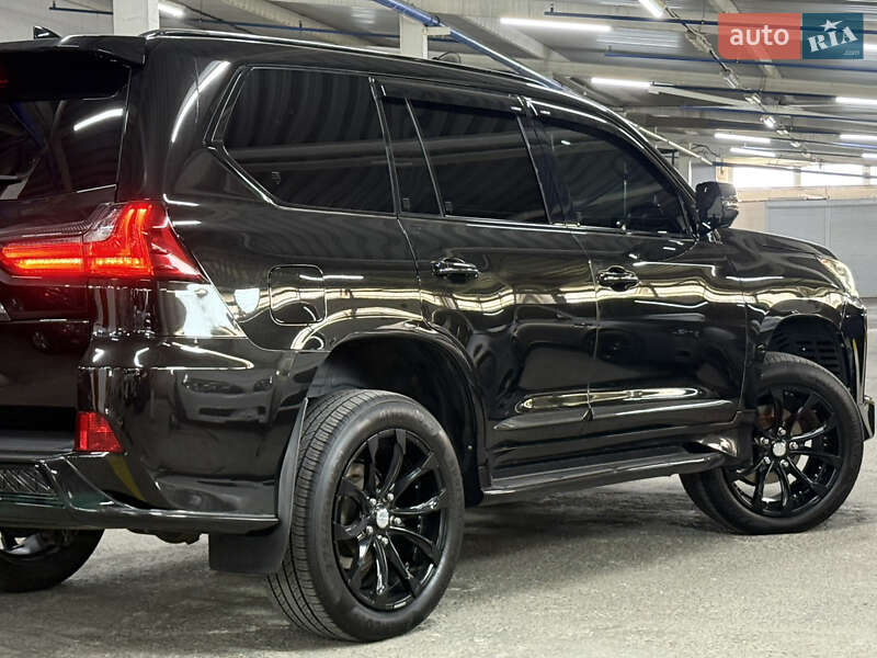 Позашляховик / Кросовер Lexus LX 2015 в Одесі