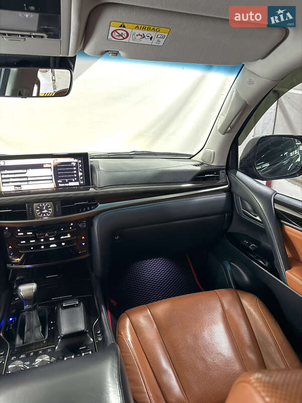Позашляховик / Кросовер Lexus LX 2015 в Одесі