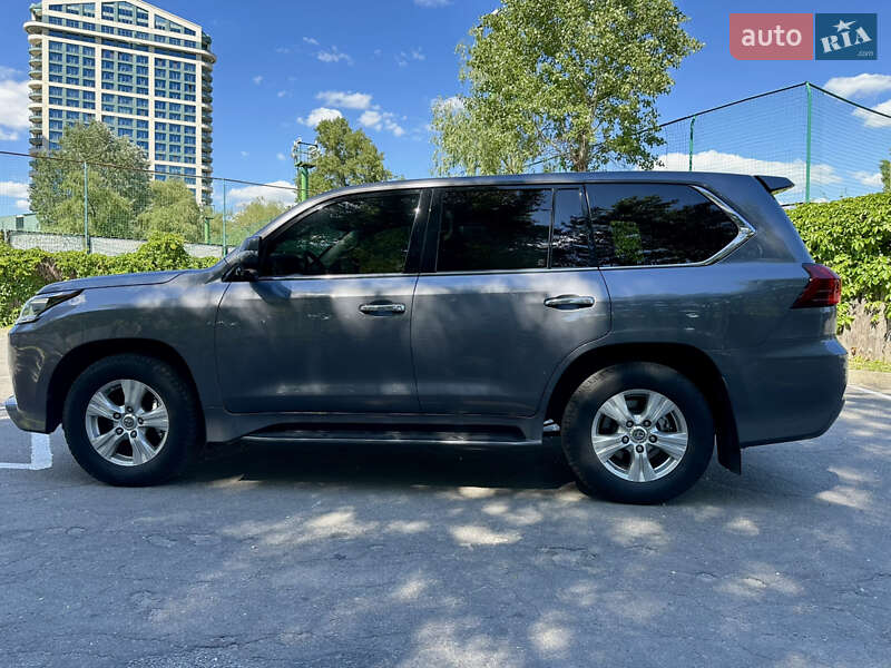 Внедорожник / Кроссовер Lexus LX 2017 в Днепре