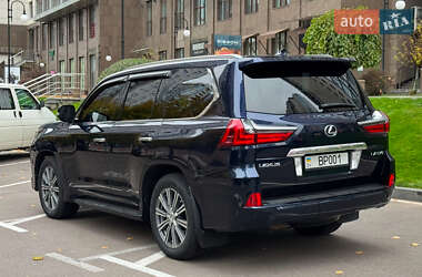 Позашляховик / Кросовер Lexus LX 2016 в 