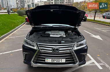 Позашляховик / Кросовер Lexus LX 2016 в 