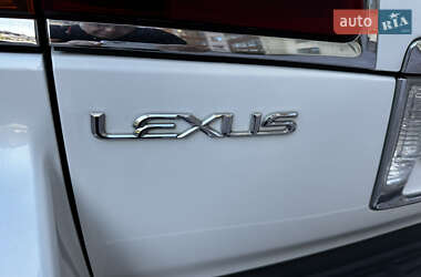 Позашляховик / Кросовер Lexus LX 2010 в 