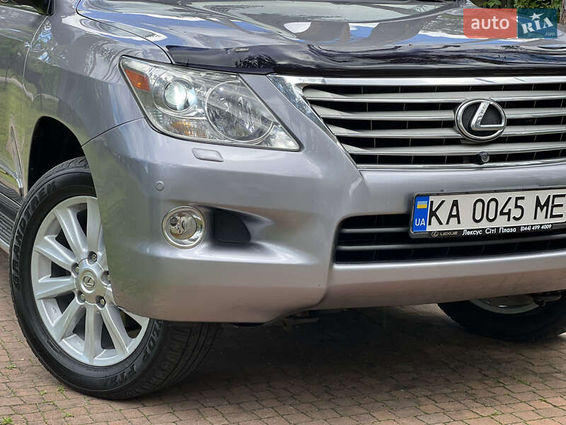Позашляховик / Кросовер Lexus LX 2008 в Києві