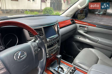 Внедорожник / Кроссовер Lexus LX 2008 в 
