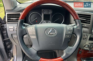 Внедорожник / Кроссовер Lexus LX 2008 в 