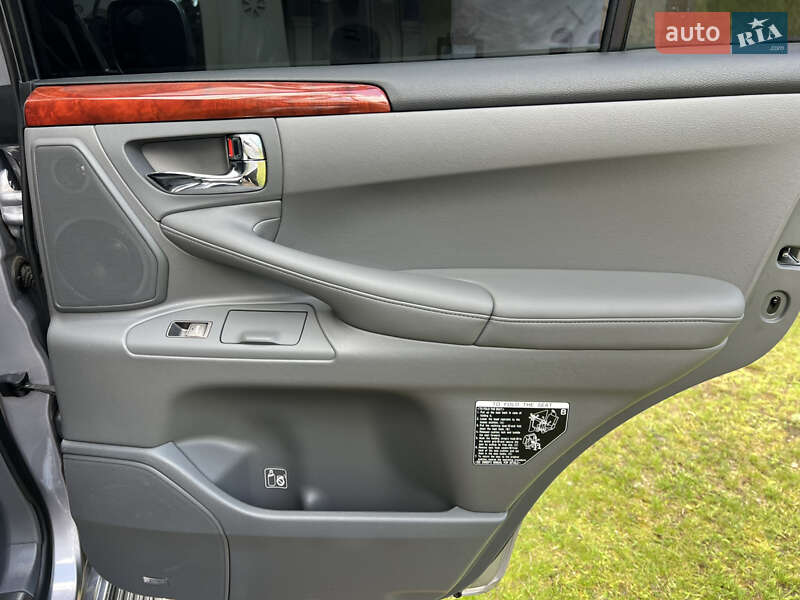 Позашляховик / Кросовер Lexus LX 2008 в Києві