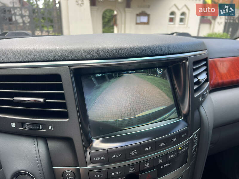 Позашляховик / Кросовер Lexus LX 2008 в Києві