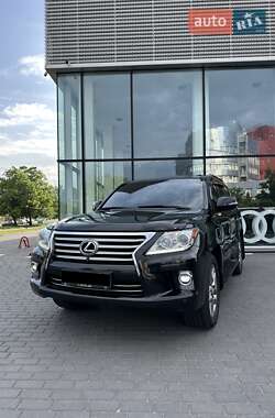 Позашляховик / Кросовер Lexus LX 2014 в 