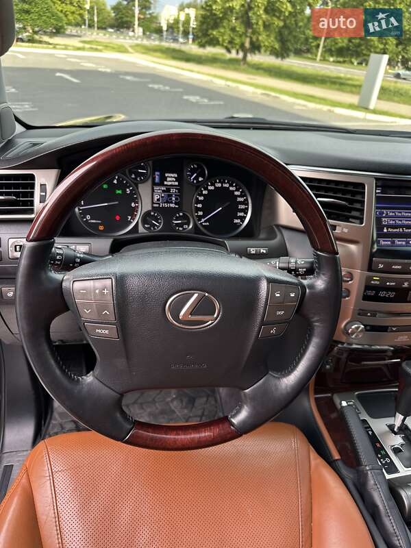 Позашляховик / Кросовер Lexus LX 2014 в Києві