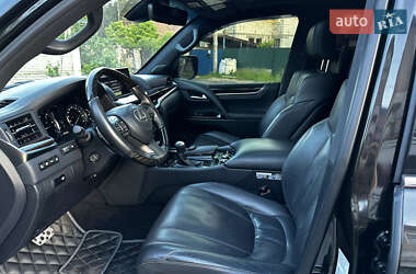 Внедорожник / Кроссовер Lexus LX 2018 в 