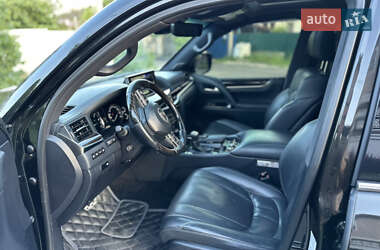 Внедорожник / Кроссовер Lexus LX 2018 в 