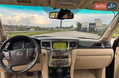Внедорожник / Кроссовер Lexus LX 2008 в 