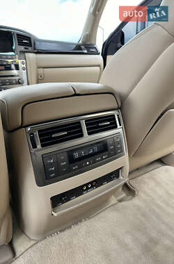 Внедорожник / Кроссовер Lexus LX 2008 в 