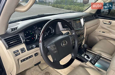 Внедорожник / Кроссовер Lexus LX 2008 в 