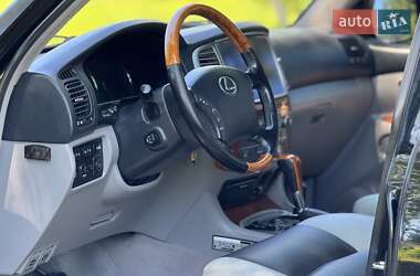 Внедорожник / Кроссовер Lexus LX 2005 в 