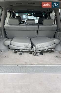 Внедорожник / Кроссовер Lexus LX 2005 в 