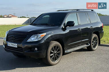 Позашляховик / Кросовер Lexus LX 2008 в 