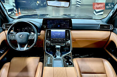 Внедорожник / Кроссовер Lexus LX 2022 в 