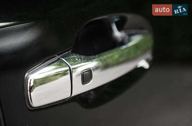 Внедорожник / Кроссовер Lexus LX 2010 в 