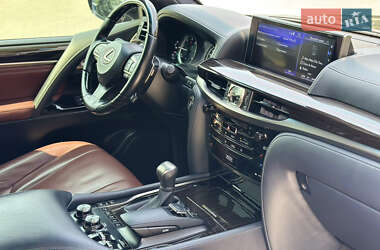 Внедорожник / Кроссовер Lexus LX 2020 в 