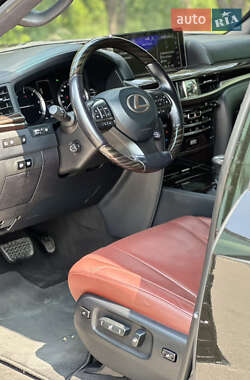 Внедорожник / Кроссовер Lexus LX 2020 в 