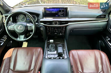 Внедорожник / Кроссовер Lexus LX 2020 в 