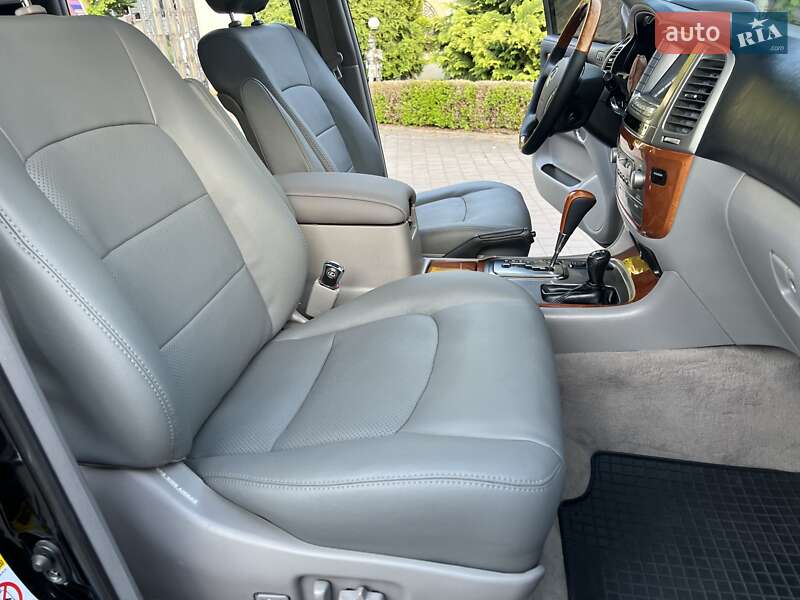 Позашляховик / Кросовер Lexus LX 2004 в Хмельницькому