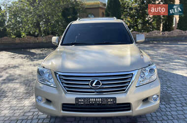 Внедорожник / Кроссовер Lexus LX 2008 в 