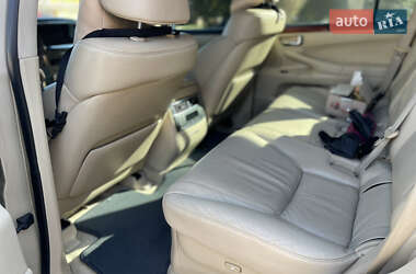 Внедорожник / Кроссовер Lexus LX 2008 в 