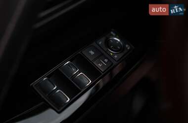 Внедорожник / Кроссовер Lexus LX 2017 в 
