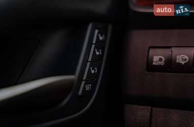 Внедорожник / Кроссовер Lexus LX 2017 в 