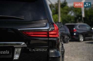 Внедорожник / Кроссовер Lexus LX 2017 в 