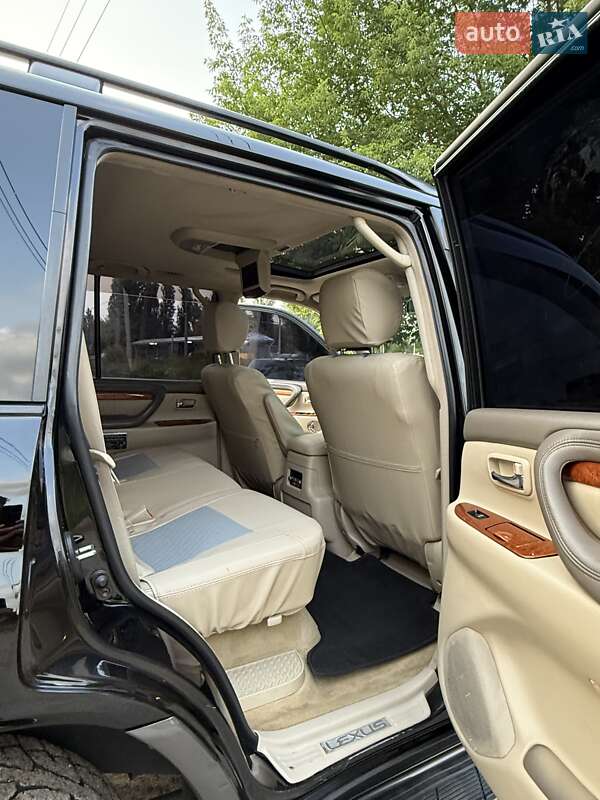 Внедорожник / Кроссовер Lexus LX 2004 в Киеве