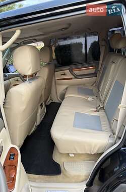 Позашляховик / Кросовер Lexus LX 2004 в 