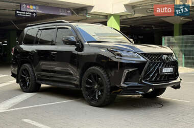 Внедорожник / Кроссовер Lexus LX 2008 в 