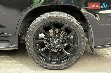 Внедорожник / Кроссовер Lexus LX 2008 в 