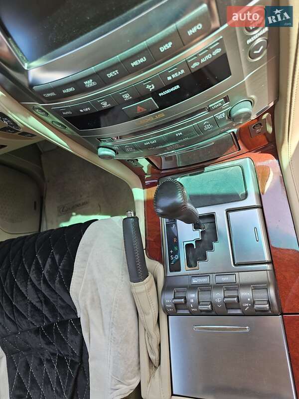 Внедорожник / Кроссовер Lexus LX 2008 в Днепре