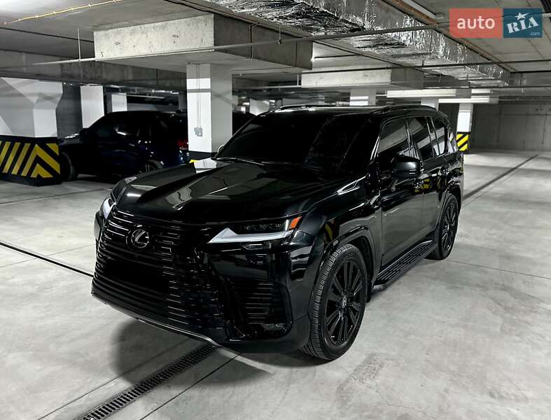 Внедорожник / Кроссовер Lexus LX 2023 в 
