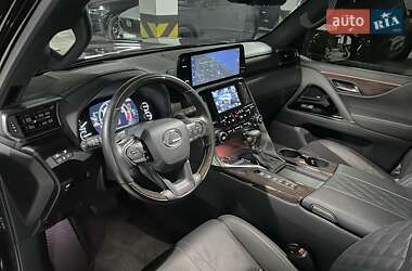 Внедорожник / Кроссовер Lexus LX 2023 в 