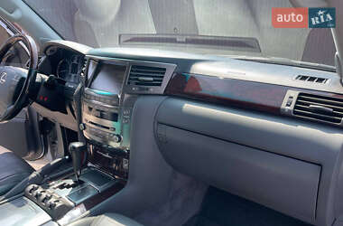 Внедорожник / Кроссовер Lexus LX 2010 в 