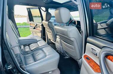 Внедорожник / Кроссовер Lexus LX 2006 в 