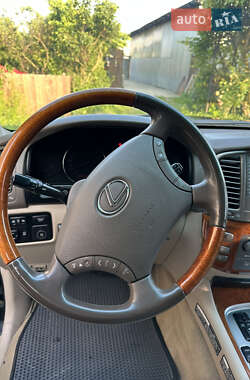 Внедорожник / Кроссовер Lexus LX 2006 в 