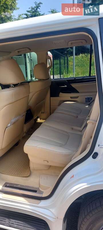 Внедорожник / Кроссовер Lexus LX 2017 в Днепре фото 9 Внедорожник / Кроссовер Lexus LX 2017 в Днепре