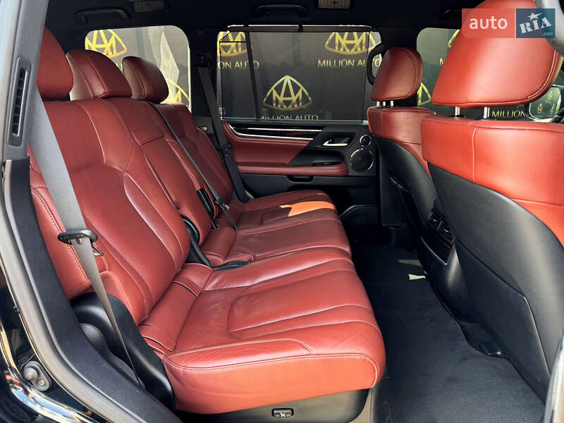 Внедорожник / Кроссовер Lexus LX 2019 в Киеве