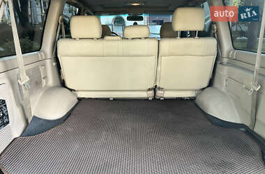 Внедорожник / Кроссовер Lexus LX 2000 в 