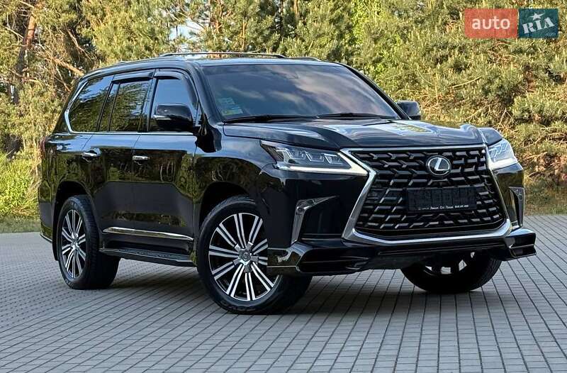 Позашляховик / Кросовер Lexus LX 2016 в Рівному
