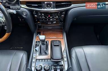 Позашляховик / Кросовер Lexus LX 2016 в 